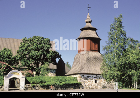 St.-Petri Kirche in Lieto, Finnland - die Kirche wurde zwischen den Jahren 1500-1530 erbaut. Der Glockenturm wurde im Jahre 1766 errichtet. Stockfoto