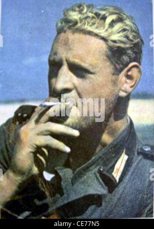 Farbige Bilder von der zweiten Weltkrieg deutschen Artilleristen Stockfoto