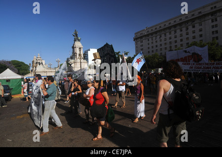 Ökologische Demonstranten in der Plaza 5 de Mayo, Buenos Aires, Argentinien. weder Herr PR Stockfoto