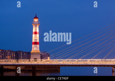 Von der Einfahrt in den Hafen von Malmö, Schweden. Das Bild ist in einem frühen und kalten Morgen im Januar 2012 aufgenommen. Stockfoto