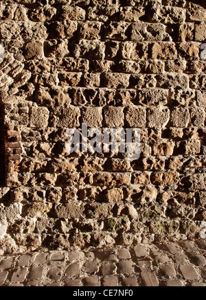 La Porte de Nevers (Nevers Gate) Saint-Valery-Sur-Somme. Das Tor in die Altstadt. Entrez Dans la Cité Médiévale. Stockfoto