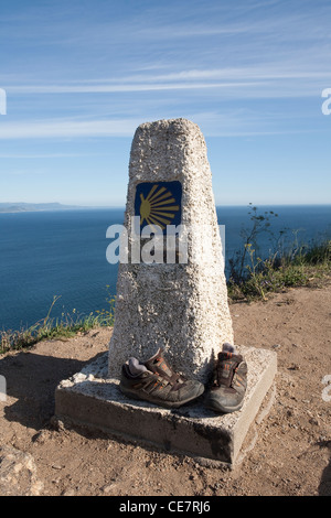 Kilometer Null des Camino de Santiago am Kap Finisterre - A Coruña Provinz, Galicien, Spanien Stockfoto