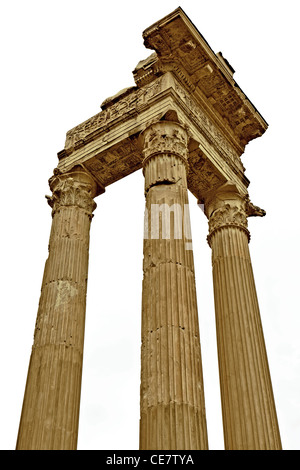 Der Tempel des Apollo Sosianus, auch genannt der Tempel des Apollo in Circo, befindet sich in Rom in der Nähe von Theater des Marcellus. Stockfoto