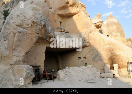 Cappadocia Cave House (Türkei) mit Möbeln Stockfoto