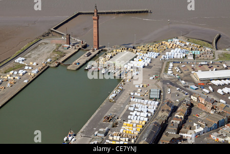 Luftaufnahme von Grimsby Docks und berühmten italienischen Stil Turm Stockfoto