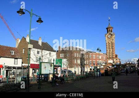 Der Uhrturm auf dem Marktplatz Epsom Surrey England UK Stockfoto