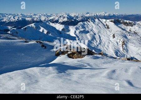 Blick vom Pic De La Calabasse (2210 m), in der Nähe von Saint-Lary, zahlt Couserans, Ariege, Pyrenäen, Frankreich. Stockfoto