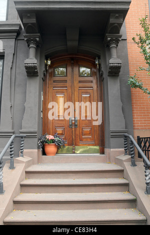 Eingang zu einem Stadthaus in Brooklyn Heights, Brooklyn, New York City Stockfoto