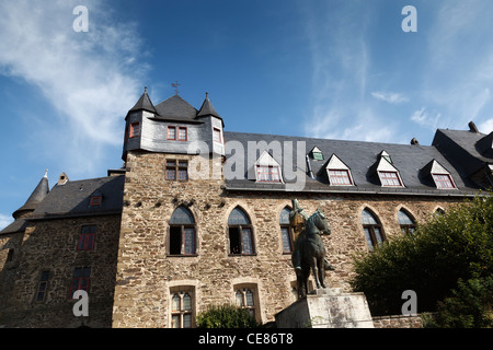 Die deutsche Burg Burg / Schloss Burg in Solingen ist das größte rekonstruierte Schloss in Nordrhein-Westfalen. Stockfoto