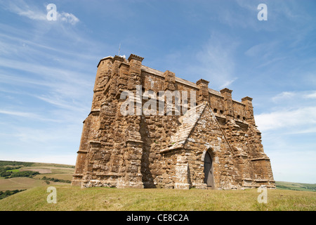 Kapelle St. Catherines mit Blick auf das Dorf Abbotsbury und Chesil Beach auf der Jurassic Coast of Dorset Stockfoto