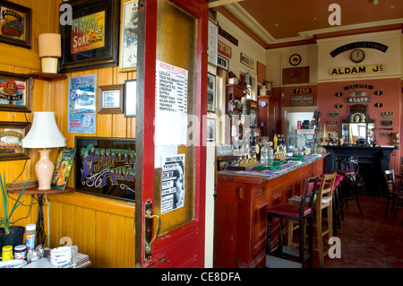 Innere des Stalybridge Bahnhof Buffet Stockfoto