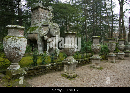 Der Elefant, Parco dei Mostri monumentale Komplex, Bomarzo, Viterbo, Latium, Italien Stockfoto