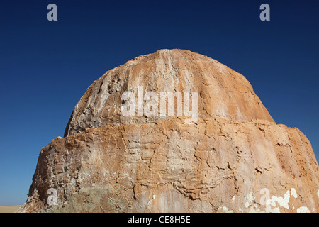 Die Überreste der Sets aus den Filmen "Star Wars" stehen noch in entlegenen Gebieten der Wüste in der Nähe von Tozeur, Tunesien Stockfoto