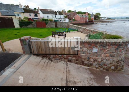 Hochwasserschutz in Shaldon, Devon Stockfoto