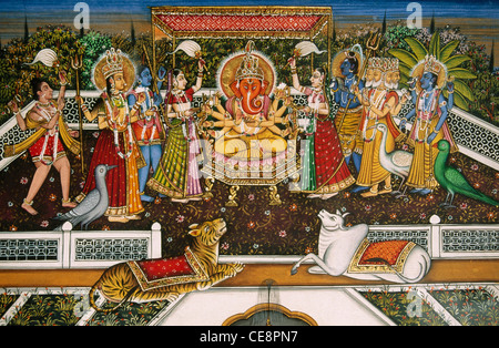 Lord Ganesh mit Brahma Vishnu Shiva Durga Miniaturmalerei auf Papier indische Kunstmalerei Stockfoto