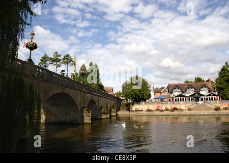 Brücke über die Themse bei Wallingford, Oxfordshire Stockfoto