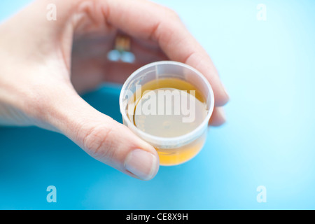 -MODELL VERÖFFENTLICHT. Dosis des Arzneimittels. Stockfoto