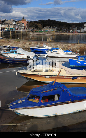 Boote im Hafen von Millport auf der Isle of Cumbrae Stockfoto