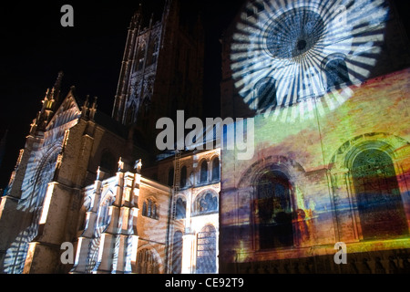 Die Kathedrale von Canterbury in Kent, England-Illumiated in der Nacht von Son Et Lumiere Stockfoto