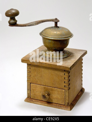 alte hölzerne Kaffeemaschine Stockfoto