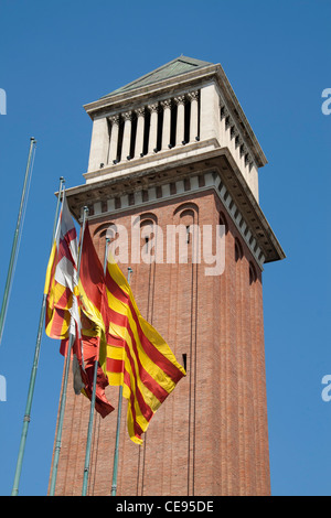 Einer der venezianischen Türme in der Placa d ' Espanya Barcelona Stockfoto