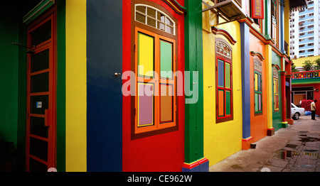 Lebendige Farben dekorative Haus in Tan Teng Niah Little India in Singapur im Fernen Osten Südostasien. Farbe bunt Bunte Gehäuse Kultur Indische Stockfoto