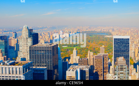 Blick auf Central Park und den Norden von Manhattan von oben von der Rock-Sternwarte Stockfoto