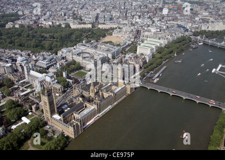 Luftbild des Palastes von Westminster - Houses of Parliament, und der Themse und Westminster Bridge, London SW1 Stockfoto