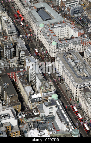 Luftaufnahme der Geschäfte in der Oxford Street, London, Großbritannien Stockfoto