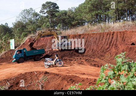 Bauunternehmen, Aushub Landschaft auf der Baustelle in der Nähe von Dalat Stockfoto