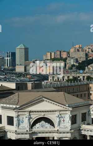 Blick auf die Skyline von San Benigno. Die modernen Geschäftsviertel von Genua (Italienisch, Genova) Italien, Europa Stockfoto