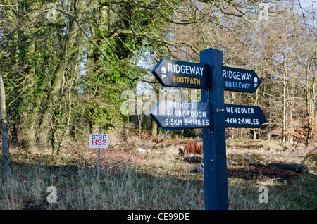 Protest gegen HS2 Schiene Vorschlag zeigt sich in Zeichen um die Chilterns in Buckinghamshire Stockfoto