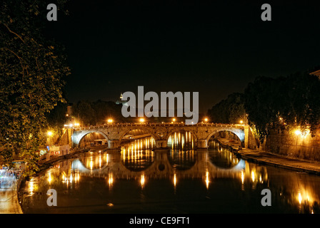 Italia Italien Italie Roma Rom Notte Notturno Ponte Sisto Nacht Nacht Nuit Noche Nocturno Fiume Tiber Brücke Fluss tiber Stockfoto