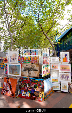 Kunst-Stall in St. Georges Mall, Kapstadt, Südafrika Stockfoto