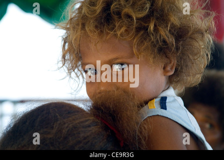 Infant Passagier an Bord ein Inter-Island-Dampfer, Western Province, Salomonen Stockfoto