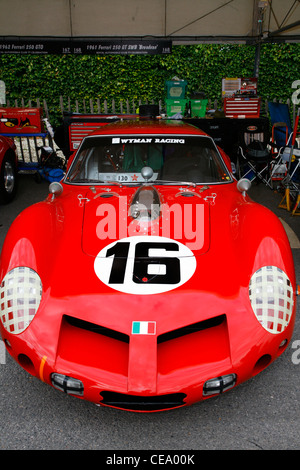 1961 Ferrari 250 GT SWB "Breadvan" im Fahrerlager bei der 2011 Goodwood Revival, Sussex, UK. Stockfoto