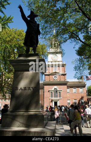 Statue von John Barry, vor Independence Hall, Philadelphia, USA. Stockfoto