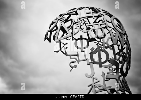 Kunstwerke des spanischen Künstlers Jaume Plensa in Yorkshire Sculpture Park. Stockfoto