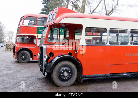 Einem roten Oldtimerbus auf Holt, norfolk Stockfoto