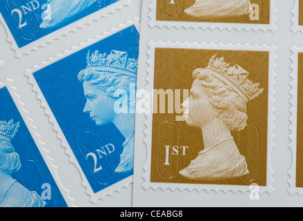 Erste und zweiter Klasse Briefmarken, UK Englisch Stockfoto