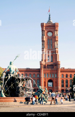 Rote Rathaus in Berlin: Residenz des Bürgermeisters und der Verwaltung Sitzes des Bundeslandes Berlin. Stockfoto