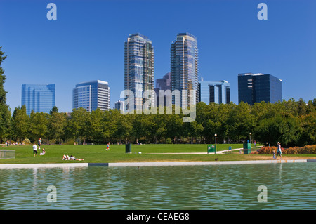 Bellevue-Skyline von Downtown Park Bellevue Washington USA Stockfoto