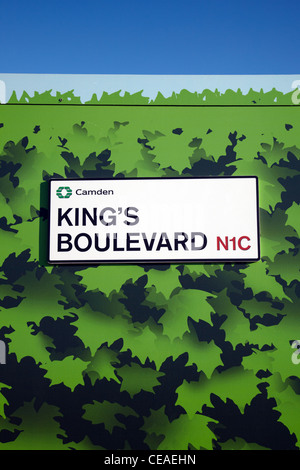 Straßenschild für des Königs Boulevard in die neue Postleitzahl N1C, King Cross, London. Stockfoto