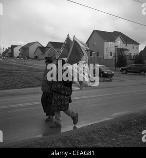 Tibetische Aktivisten März in Indiana für Unabhängigkeit Tibets im Winter 2003 Mönche Stockfoto