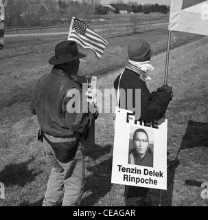 Tibetische Aktivisten März in Indiana für Unabhängigkeit Tibets im Winter 2003 Mönche Stockfoto