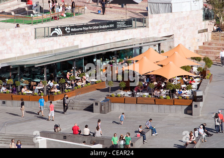 Federation square Flinders street Melbourne Victoria Australien Stockfoto