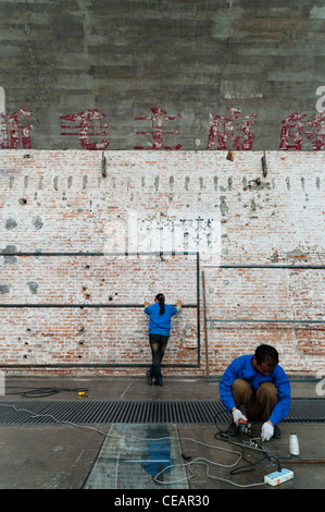 Arbeiter, 798 Art District, Chaoyang District, Beijing, China, Asien. Stockfoto