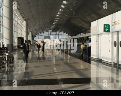 dh Hongkong Flughafen CHEK LAP KOK HONG KONG Hong Kong International Airport Terminal 1 Cathay Pacific Abfahrten Stockfoto