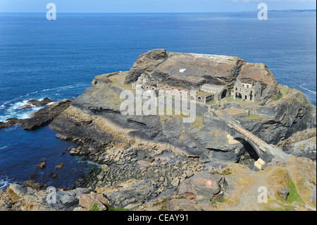 Vauban-Festung an der Pointe-des-rungen in Roscanvel, Finistère, Bretagne, Frankreich Stockfoto