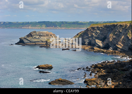 Vauban-Festung an der Pointe-des-rungen in Roscanvel, Finistère, Bretagne, Frankreich Stockfoto